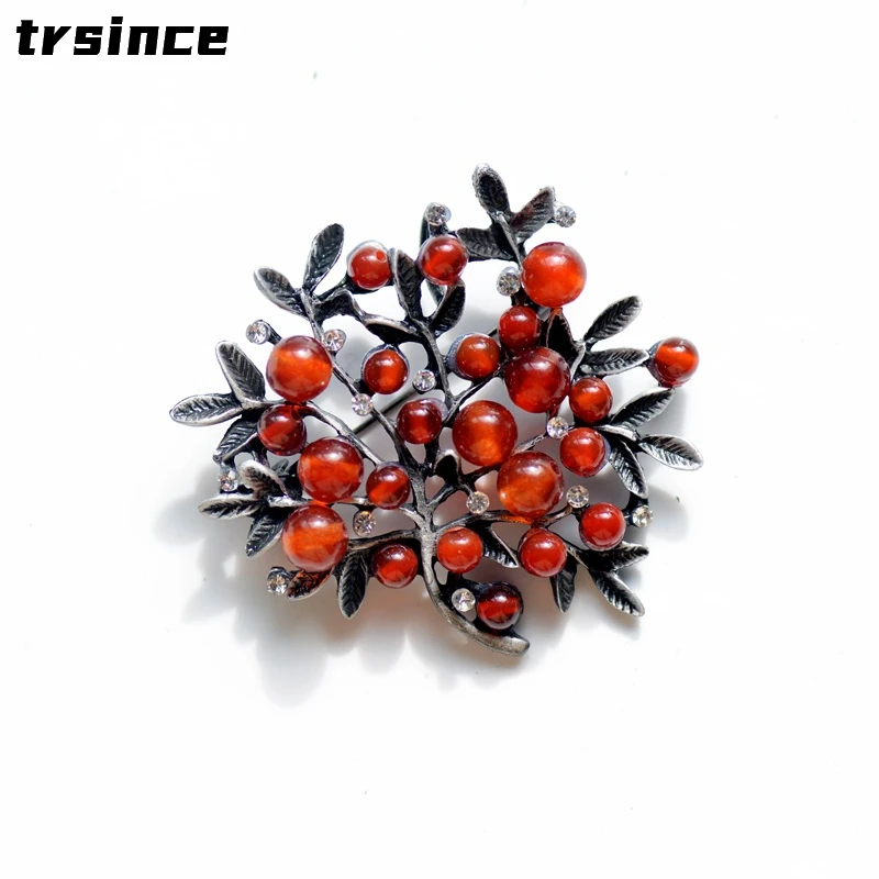 Women Accessories Bouquet - Broszka z czerwonym kryształem górskim Szpilka
