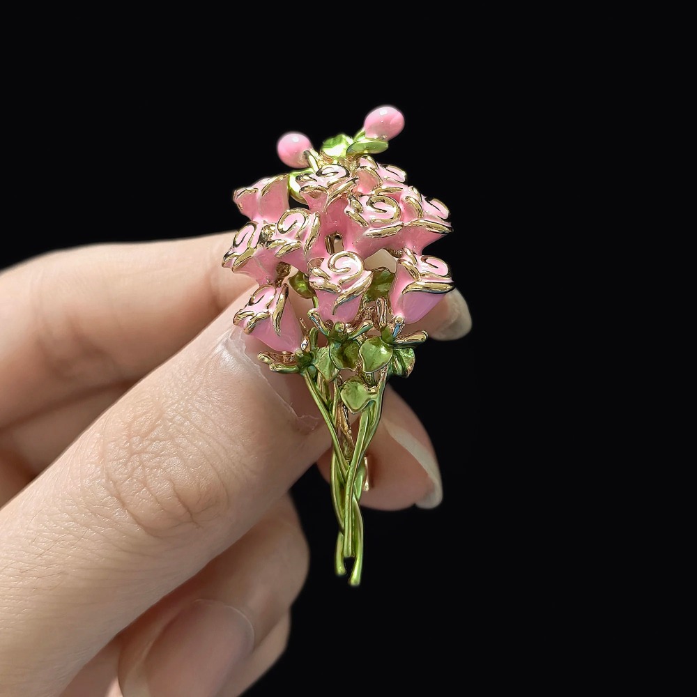 Różowe emaliowane broszki w ks – Women Accessories Bouquet recenzja i cena