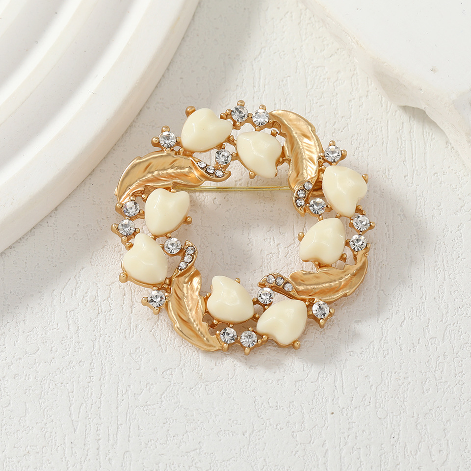Broszki w stylu vintage z perł – Women Accessories Bouquet recenzja i cena